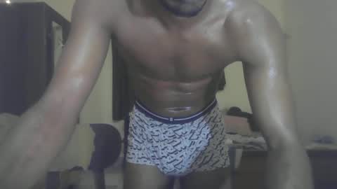 Snapshot of abusaada20 chatting on 12-07-24, 05:09 Thefitguy online show from 12-07-24, 05:09