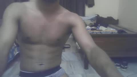 Snapshot of abusaada20 chatting on 01-25-25, 06:02 Thefitguy online show from 01-25-25, 06:02