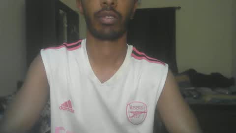 Snapshot of abusaada20 chatting on 02-01-25, 05:05 Thefitguy online show from 02-01-25, 05:05