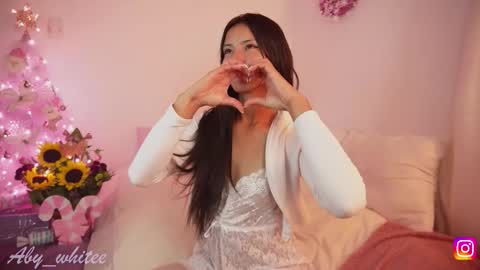   Aby   online show from 12-19-25, 05:36