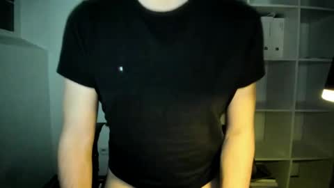 Snapshot of achtinch chatting on 01-12-25, 12:39 ACHTINCH online show from 01-12-25, 12:39