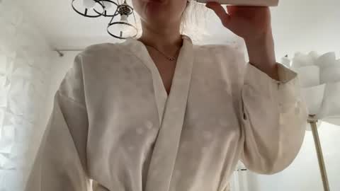 Melanie online show from 07-12-26, 03:58