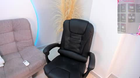    online show from 09-15-25, 01:33