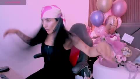 Snapshot of ada_oconnor_x_ chatting on 03-07-26, 04:59 ada oconnor x ..flaca..bella online show from 03-07-26, 04:59