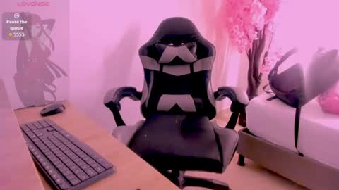 Snapshot of ada_oconnor_x_ chatting on 07-25-26, 06:05 ada oconnor x ..flaca..bella online show from 07-25-26, 06:05
