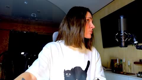 Ada   online show from 05-26-26, 09:33