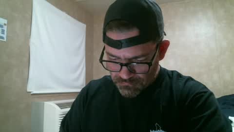 Snapshot of adam91720 chatting on 12-31-24, 02:14 adam91720 online show from 12-31-24, 02:14