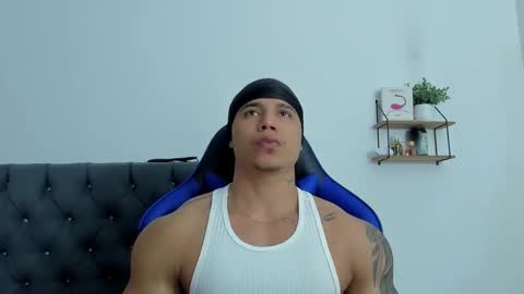 adam boss online show from 12-17-25, 08:20