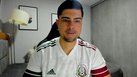 adam clarke online show from 11-11-25, 08:58