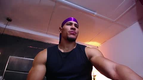 adam_fit19cm online show from 03-03-26, 02:01