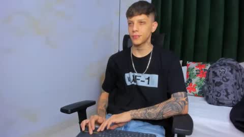 Snapshot of adam_hard_ chatting on 01-16-25, 08:03 Adam online show from 01-16-25, 08:03