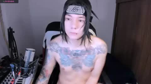 Snapshot of adam_rocket chatting on 07-04-26, 01:34 Adam online show from 07-04-26, 01:34