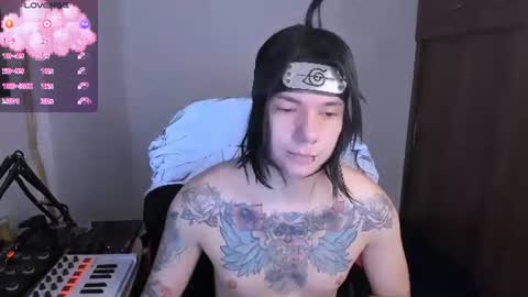 Snapshot of adam_rocket chatting on 07-07-26, 01:08 Adam online show from 07-07-26, 01:08