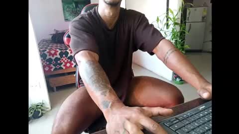 Snapshot of adam_valencia chatting on 06-16-26, 01:03 Adam Valencia online show from 06-16-26, 01:03