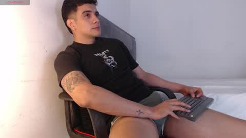 Snapshot of adama_soa chatting on 07-11-26, 04:15 Hello guys excuse my absence I will be absent for several days for health reasons I hope you understand thank you very much. online show from 07-11-26, 04:15