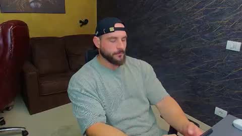 Snapshot of adamjameson chatting on 06-22-26, 04:53 AdamJameson online show from 06-22-26, 04:53