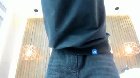 Snapshot of adams_bobby chatting on 06-17-26, 11:12 Adams Bobby online show from 06-17-26, 11:12