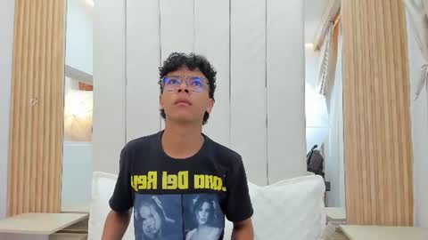 Snapshot of adams_bobby chatting on 07-16-26, 11:05 Adams Bobby online show from 07-16-26, 11:05