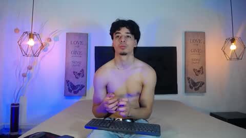 Adams  online show from 10-08-25, 11:41