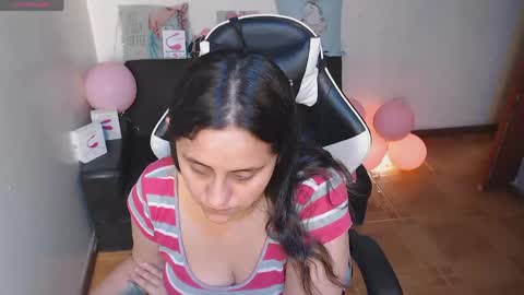 Snapshot of adams_mel chatting on 05-07-26, 01:38 adams_mel online show from 05-07-26, 01:38