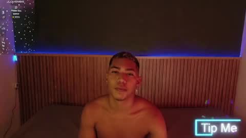 ADAMS Y NIKI online show from 03-25-26, 12:22