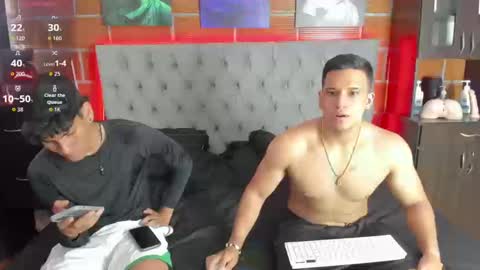 Snapshot of adan_oriol chatting on 09-17-25, 08:32 Adan Oriol online show from 09-17-25, 08:32