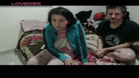 Snapshot of adan_y_eva_bk chatting on 04-18-26, 07:45 Adan and Eva online show from 04-18-26, 07:45