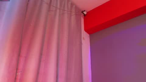 Snapshot of adara_johnson_ chatting on 04-19-26, 11:53 Adara Johnson online show from 04-19-26, 11:53