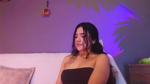 Snapshot of adara_johnson_ chatting on 04-23-26, 12:29 Adara Johnson online show from 04-23-26, 12:29