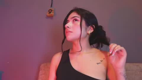 Snapshot of adara_johnson_ chatting on 05-06-26, 11:48 Adara Johnson online show from 05-06-26, 11:48