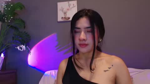 Snapshot of adara_johnson_ chatting on 05-27-26, 12:24 Adara Johnson online show from 05-27-26, 12:24