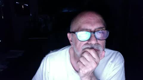 Snapshot of add_me_2 chatting on 05-08-26, 07:03 add_me_2 online show from 05-08-26, 07:03