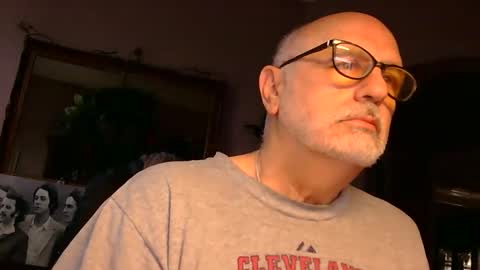 Snapshot of add_me_2 chatting on 05-19-26, 01:39 add_me_2 online show from 05-19-26, 01:39