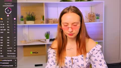 Snapshot of adel_bee chatting on 09-15-25, 03:34 u love online show from 09-15-25, 03:34