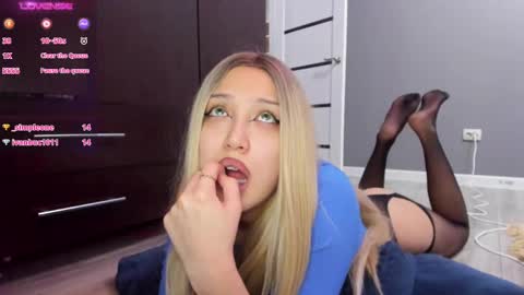 Adel online show from 03-12-25, 11:20