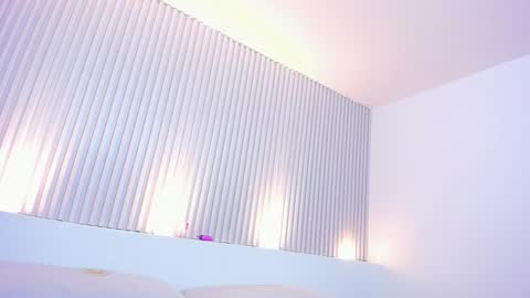 Snapshot of adelaine_brow chatting on 11-06-25, 08:54 Adelaine Brow online show from 11-06-25, 08:54