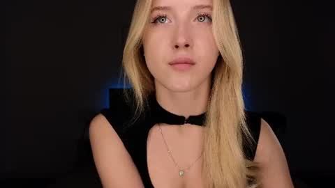Snapshot of adele_armas chatting on 07-19-26, 08:34 Adele online show from 07-19-26, 08:34