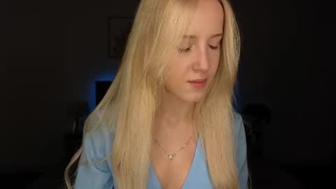 Snapshot of adele_armas chatting on 07-26-26, 09:21 Adele online show from 07-26-26, 09:21