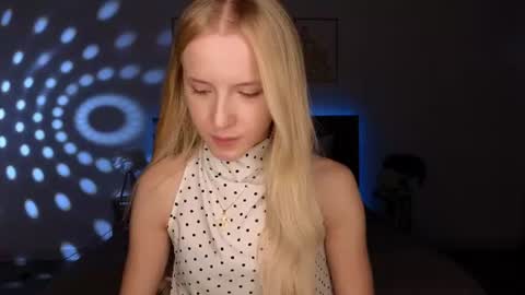Snapshot of adele_armas chatting on 07-30-26, 08:41 Adele online show from 07-30-26, 08:41