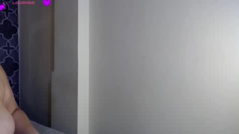 adele cruzz online show from 12-22-25, 12:29