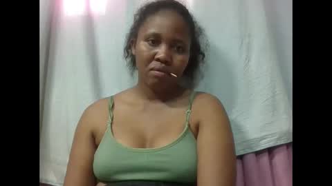 adelealy online show from 11-18-25, 04:17