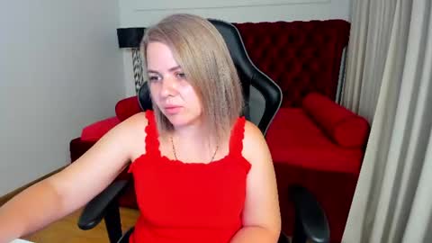 AdeleRavelle online show from 06-24-26, 05:28