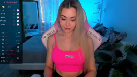 Adele online show from 04-09-26, 02:00