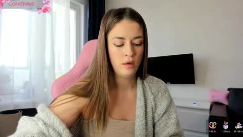 Adele online show from 02-24-25, 07:11