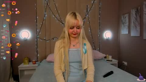 adelesilvy online show from 03-28-26, 01:49