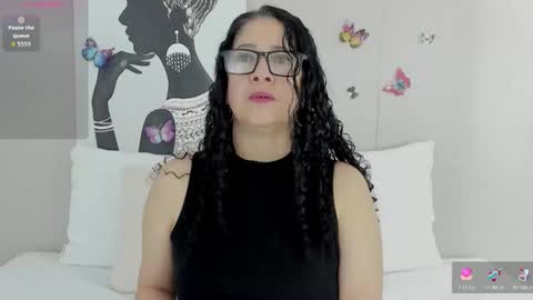 Adele Smithh online show from 12-17-25, 11:38