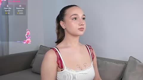 Snapshot of adelexx_zll chatting on 06-20-26, 07:22 adelexx_zll online show from 06-20-26, 07:22
