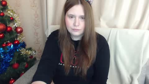 Snapshot of adelinalawson chatting on 12-31-24, 01:30 adelinalawson online show from 12-31-24, 01:30