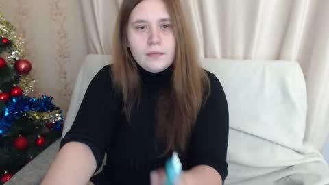 Snapshot of adelinalawson chatting on 01-12-25, 03:03 adelinalawson online show from 01-12-25, 03:03