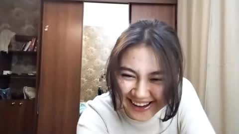 Snapshot of adelinehaefner chatting on 11-27-25, 05:04 Anna online show from 11-27-25, 05:04